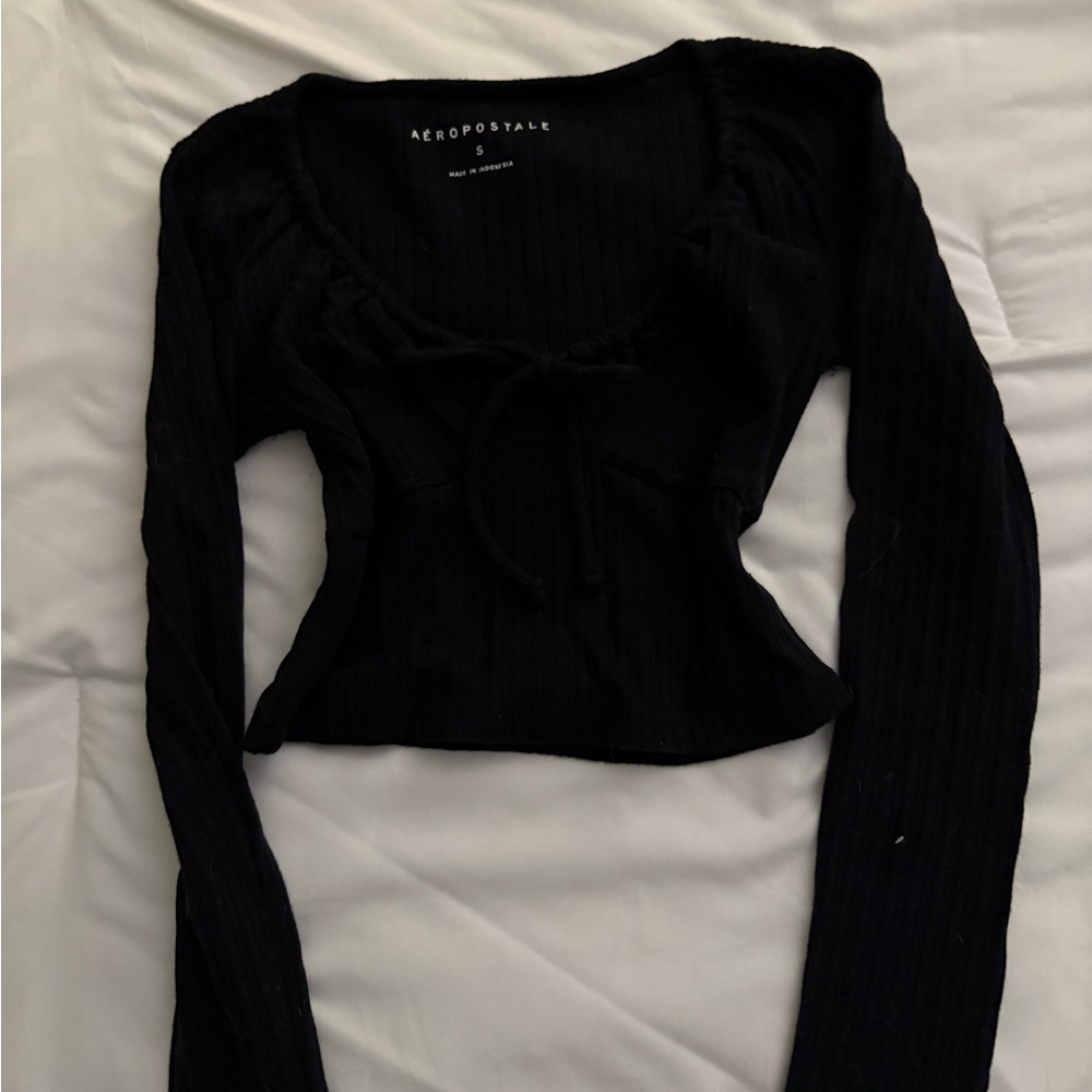 Aeropostale Women's Elegant Black Long Sleeve Tee